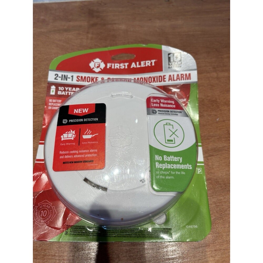First Alert Smoke & Carbon Monoxide Alarm 10-Year Battery Sm0210 No Screw Set